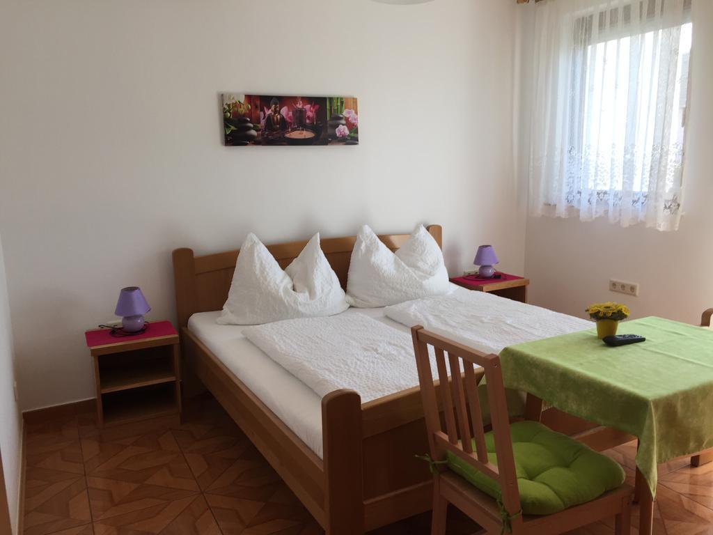 Pension Anna Rust Bagian luar foto